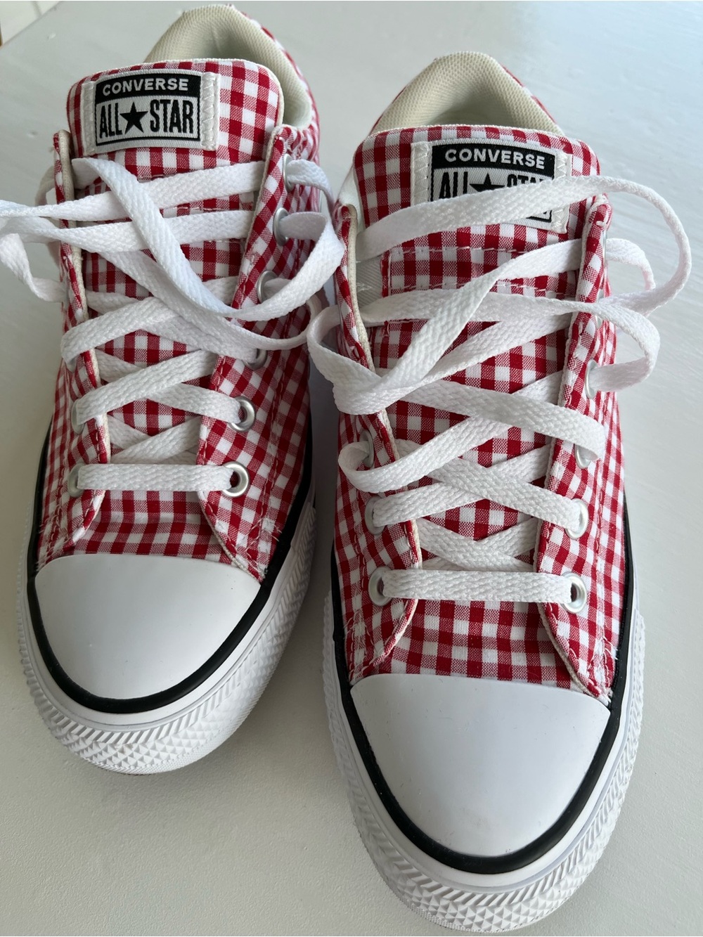 Red Gingham Converse Low Tops Size 9.5